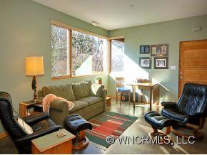 54 Bradley Street - Photo 4