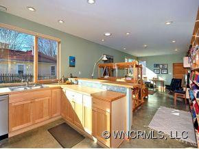 54 Bradley Street - Photo 5