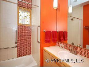 54 Bradley Street - Photo 9