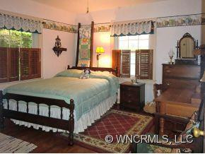 3890 Sugarloaf Road - Photo 17