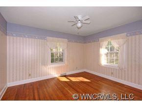 3890 Sugarloaf Road - Photo 18
