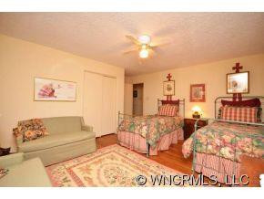 1215 Merrimon Ave - Photo 18