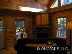 233 Rosewood Lane - Photo 3