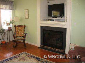 211 Fairway View Drive - Photo 4
