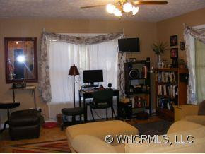 53 Stradwood - Photo 3