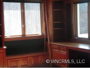300 Spring Hill Drive - Photo 6