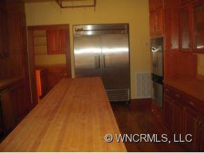 300 Spring Hill Drive - Photo 9