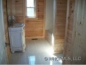 182 Peseco Drive - Photo 4