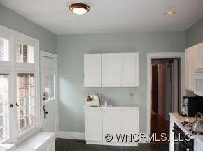 45 LAWRENCE PLACE - Photo 7