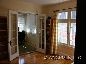 45 LAWRENCE PLACE - Photo 10