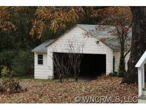 389 Park Ave - Photo 11
