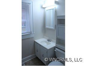 389 Park Ave - Photo 18