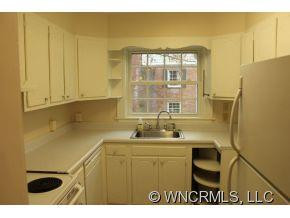 389 Park Ave - Photo 10