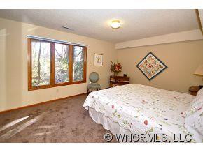 223 Robinhood Road - Photo 19