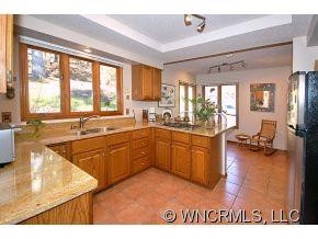 223 Robinhood Road - Photo 7