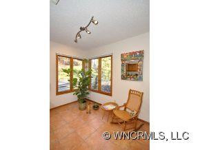 223 Robinhood Road - Photo 9