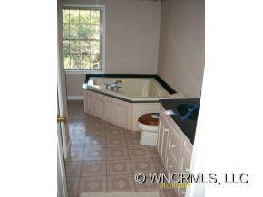 553 Thunder Road - Photo 14