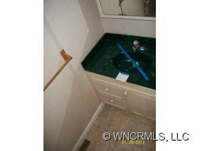 553 Thunder Road - Photo 16