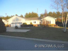 124 DERBYSHIRE DRIVE - Photo 18