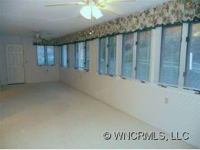 124 DERBYSHIRE DRIVE - Photo 7