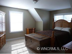 107 FAIRVIEW OAKS LANE - Photo 11