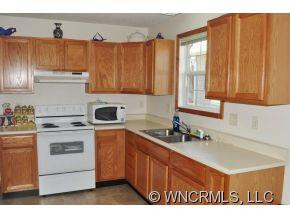 219 E Oakview Road - Photo 4