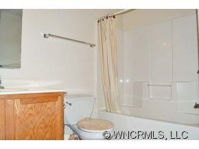 219 E Oakview Road - Photo 6