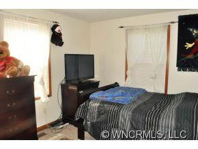 219 E Oakview Road - Photo 8