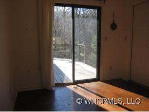 124 Continental Drive - Photo 7