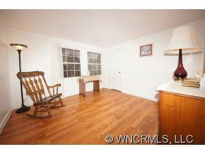 34 FERENVILLA DRIVE - Photo 14