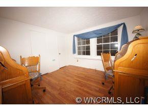 34 FERENVILLA DRIVE - Photo 15