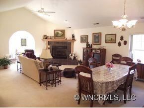 44 Stonebridge Drive - Photo 2