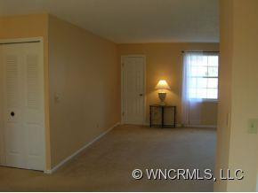 102 FALLING WATERS ROAD #2 - Photo 3
