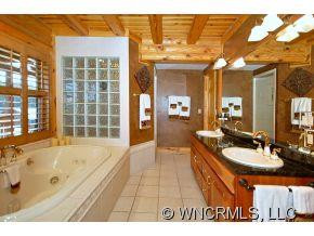 45 Henderson Road - Photo 8