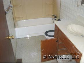  - Photo 11