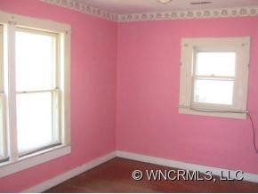 1020 Halsbury Avenue - Photo 5