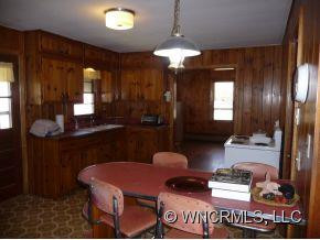 11 APPLE LANE - Photo 4