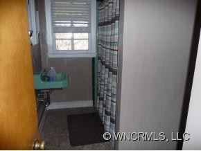 11 APPLE LANE - Photo 7