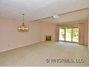 131 DEERLAKE DRIVE - Photo 4