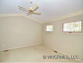 131 DEERLAKE DRIVE - Photo 7