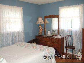 1305 Oakland Street Unit #2 - Photo 7