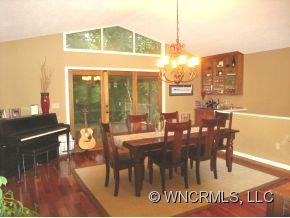 210 CARRINGTON COURT - Photo 5