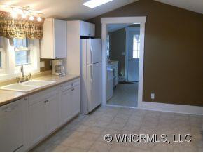 134 Spooks Branch Road - Photo 2