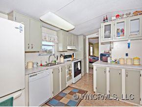 135 FOWLER LANE - Photo 3