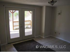 120 LESLIE LN - Photo 5