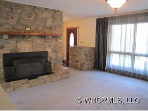 120 LESLIE LN - Photo 9