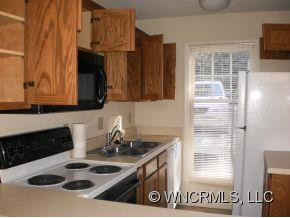 55 Chestnut Ridge Rd., Unit #5 - Photo 5