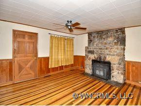 34 HEMPHILL KNOLL ROAD - Photo 4