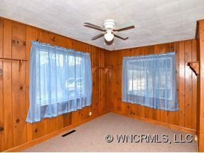 34 HEMPHILL KNOLL ROAD - Photo 5