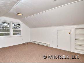 34 HEMPHILL KNOLL ROAD - Photo 6